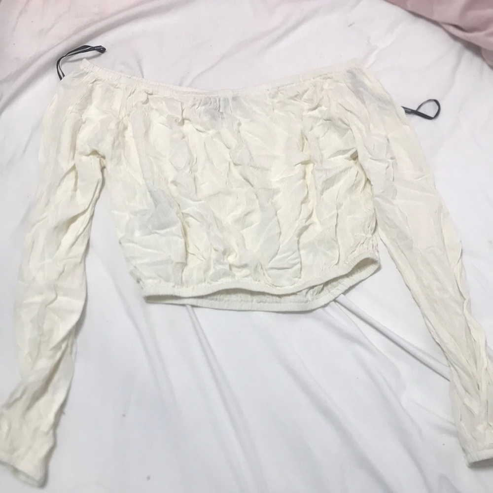 Off the shoulder long sleeve shirt